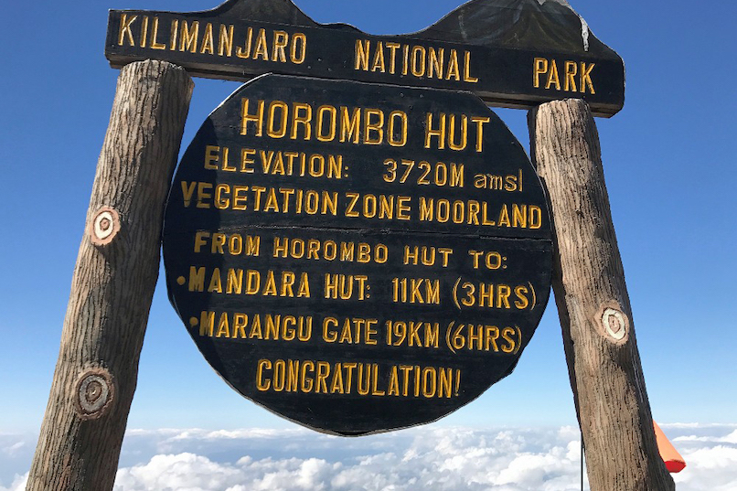 Horombo-Hut-sign